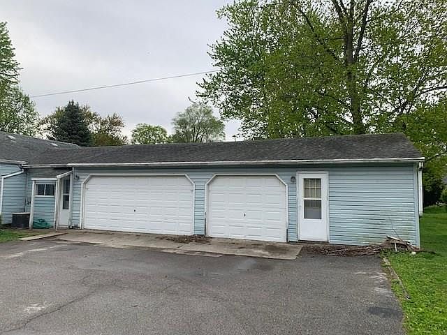 2nd image of 407 S Grace Ave