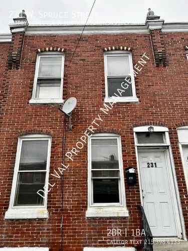 231 W Spruce St Photo 1