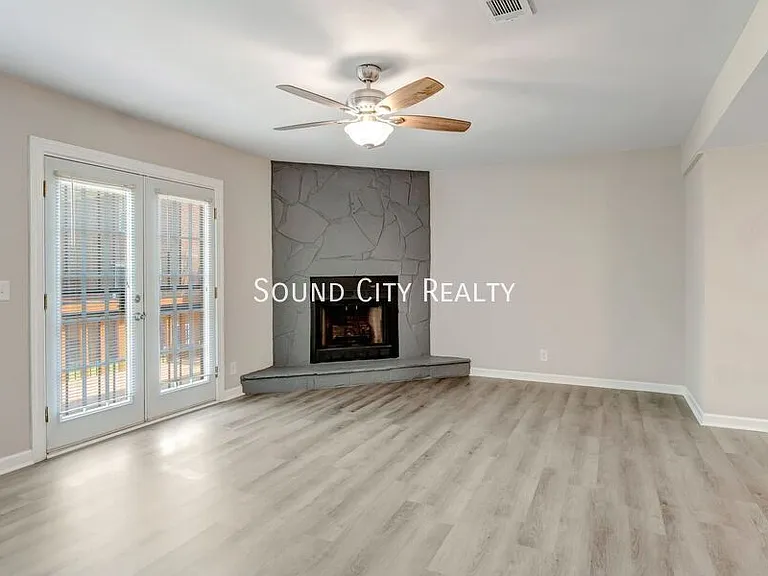 602 Alison Ct — Photo 3