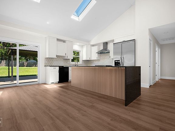5th image of 1526 Sequoia Ln