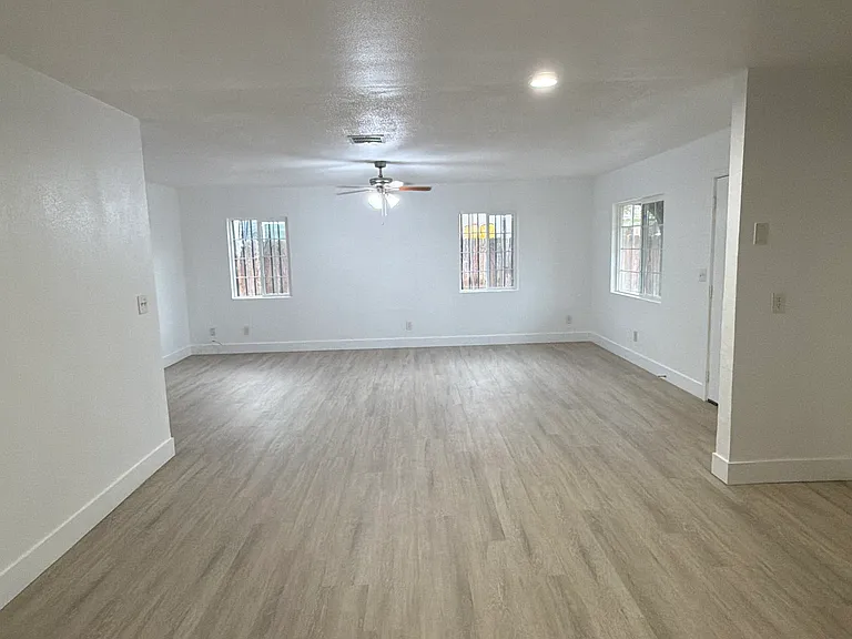 615 Irene St — Photo 4