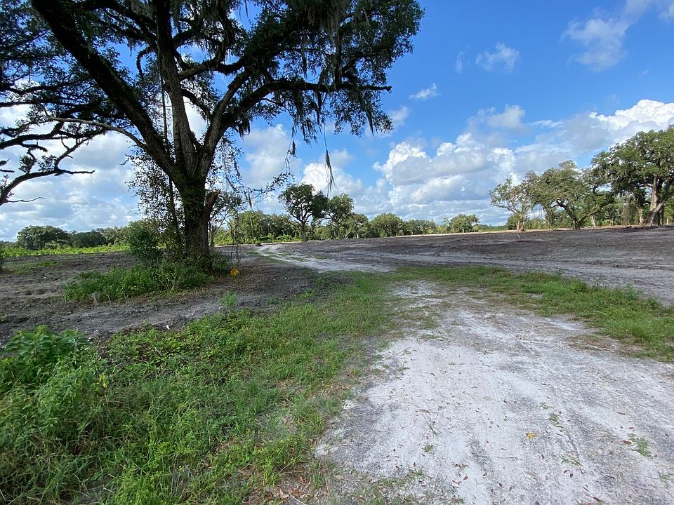 1st image of 1923 NE County Road 400