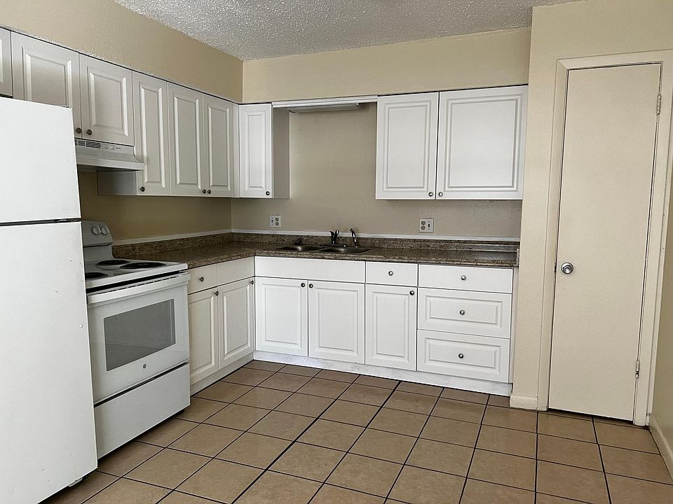 1st image of 1059 Palmetto Ave #2