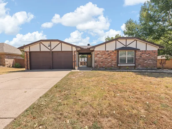 433 Black Oak Ln, Burleson, TX 76028