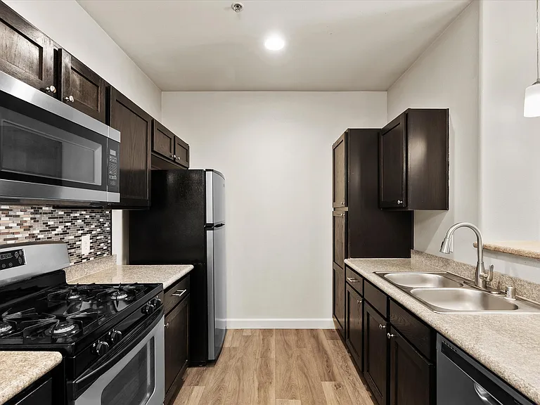 The View Apartments — Photo 69