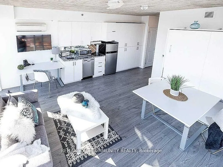 1900 Simcoe St N #532 — Photo 4