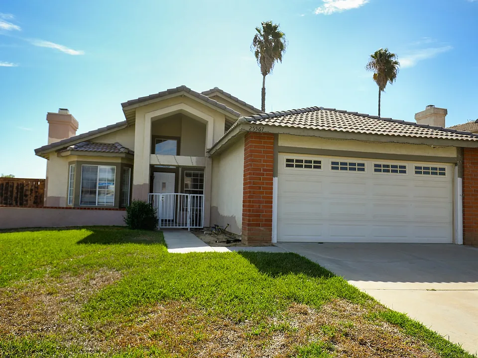 25567 Woodside Cir