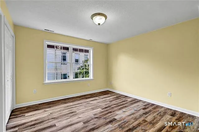 220 Alder St — Photo 4