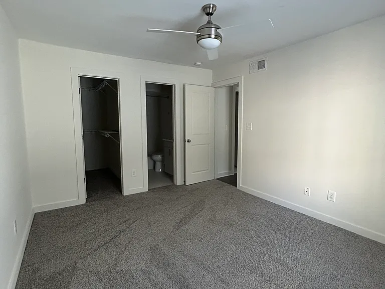 2521 Caldwell Ave S #A — Photo 7