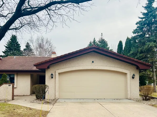 8 Fiesta Ct #E, Appleton, WI 54911