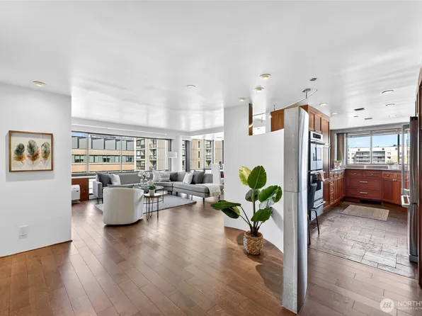 1120 Spring Street #1201, Seattle, WA 98104