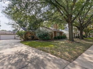 8214 Pine Falls Dr, Houston, TX 77095