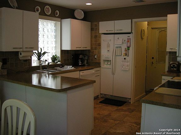 5th image of 8310 Bart Starr Dr