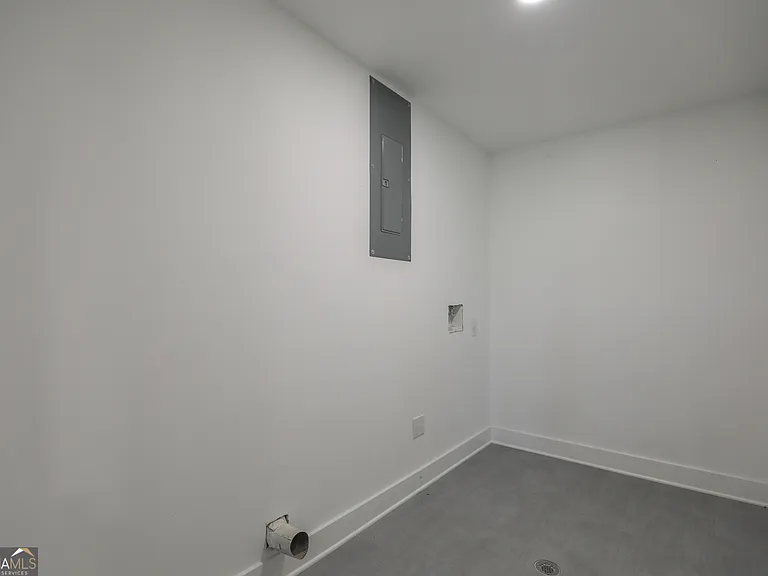 212 Southland Dr — Photo 10
