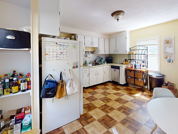 3rd image of 521 Green St #A