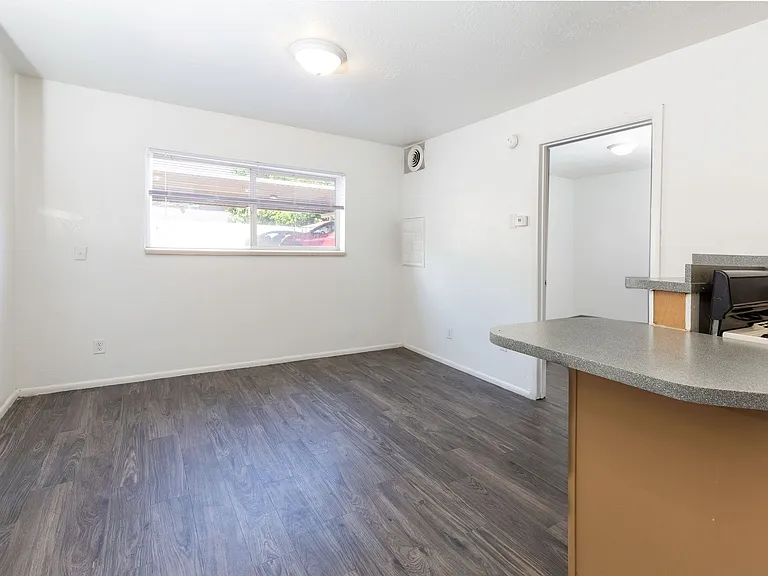 Tortugas Apartments — Photo 23