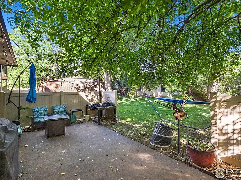 1112 Kirkwood Dr #1 — Photo 14