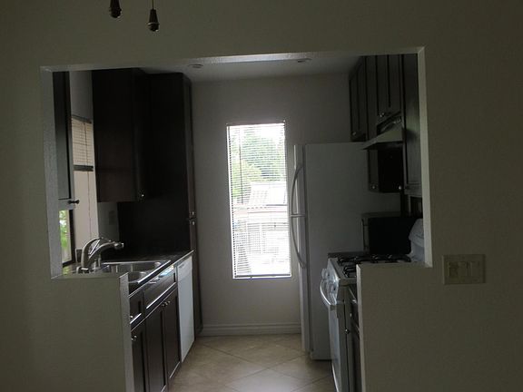 5th image of 8361 Capricorn Way APT 18