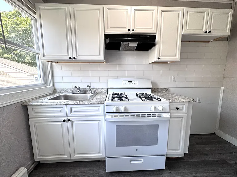 50 Glendale Ave #5 — Photo 5