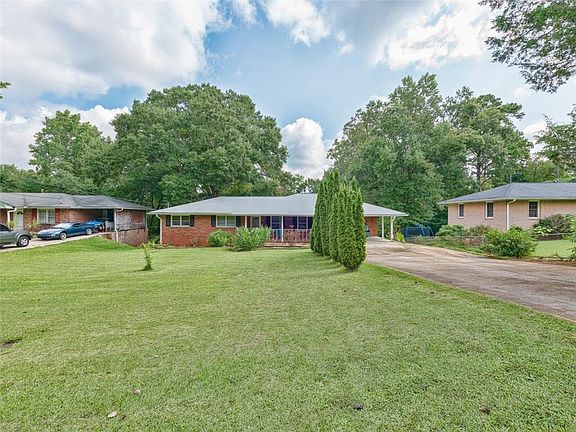4th image of 382 White Oak Dr