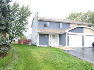 1894 Nautilus Ln, Hanover Park, IL 60133