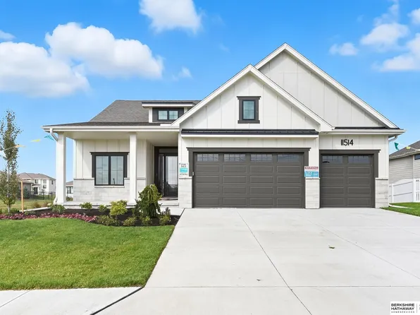 11514 S 114th Ave, Papillion, NE 68046