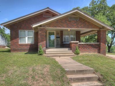 611 E 6th Ave, Bristow, OK, 74010