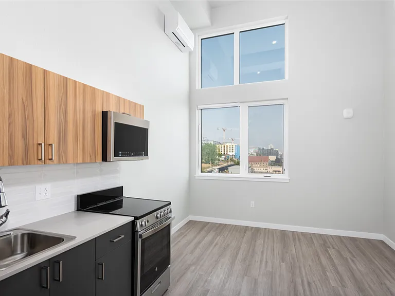 The Ellis Apartments — Photo 36
