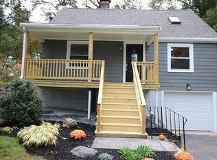 10 Whittier Rd, Natick, MA 01760