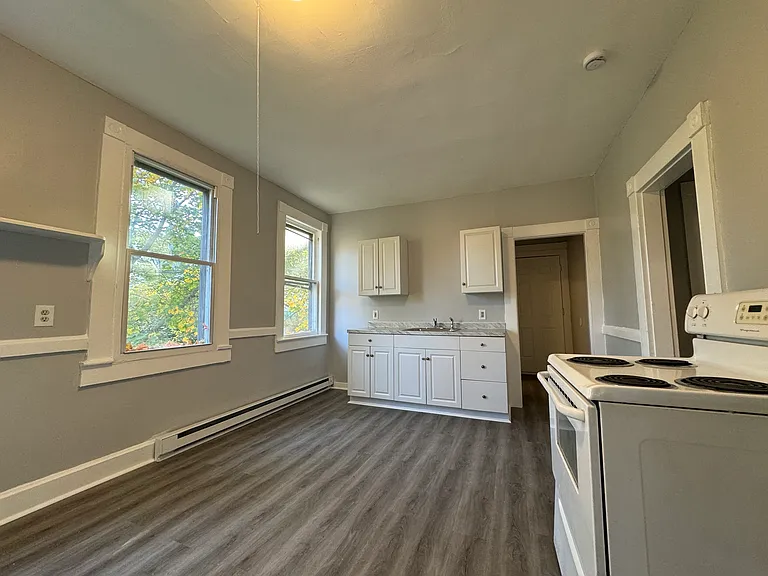73 Draher Ave #2 — Photo 7
