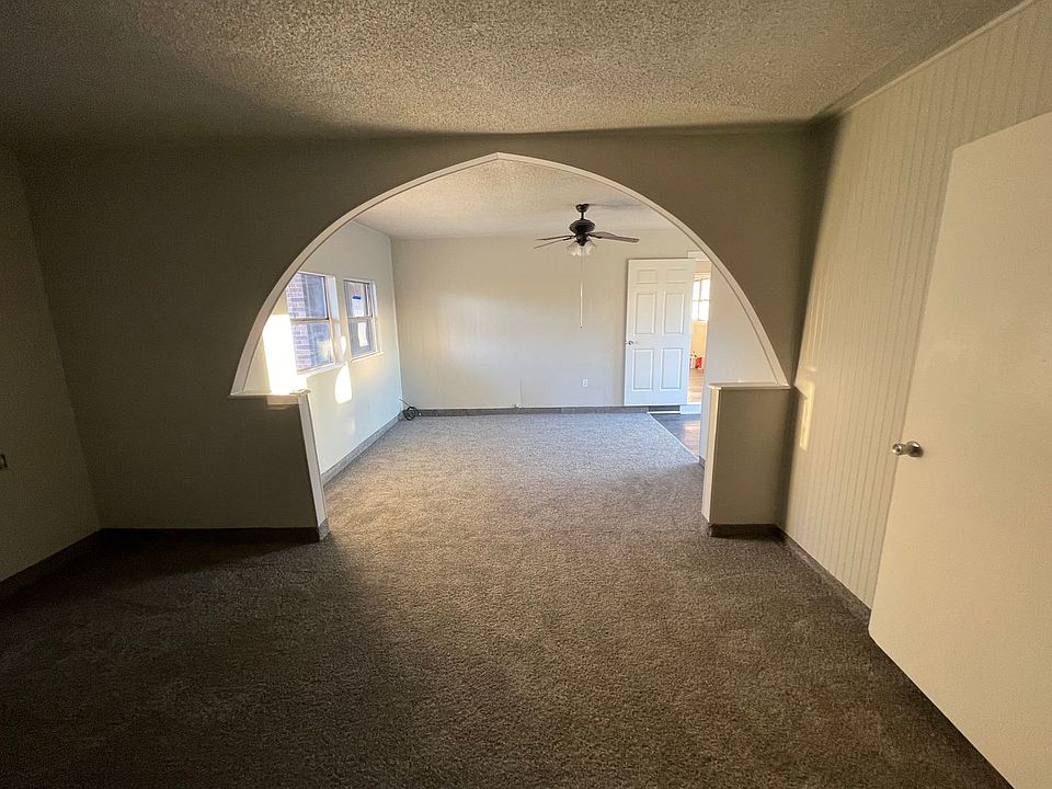 1st image of 1466 Bel Air Dr