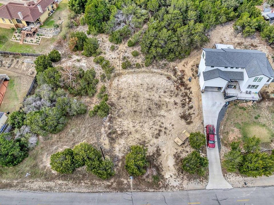 1st image of 312 Alloway Dr