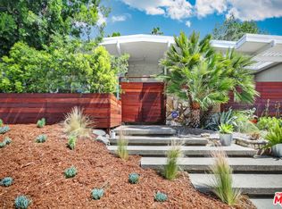 24000 Hatteras St, Woodland Hills, CA 91367