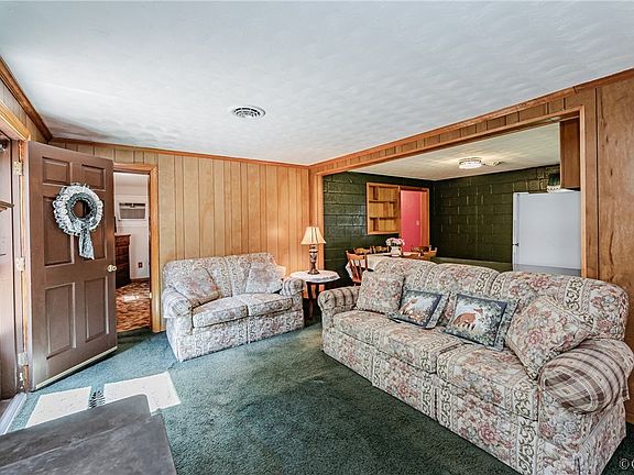 4th image of 6404 Oak Dr