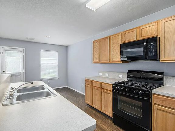 5th image of 9231 Shaded Pines Dr