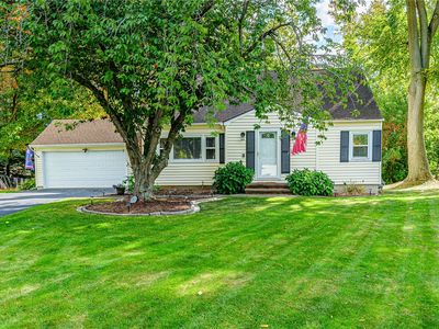 671 Adeline Dr, Webster, NY, 14580