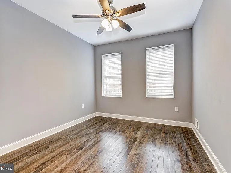 822 S Highland Ave — Photo 16