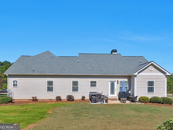 4th image of 221 Tussahaw Ln