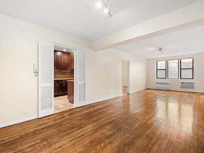 3184 Grand Concourse APT 6A, Bronx, NY, 10458