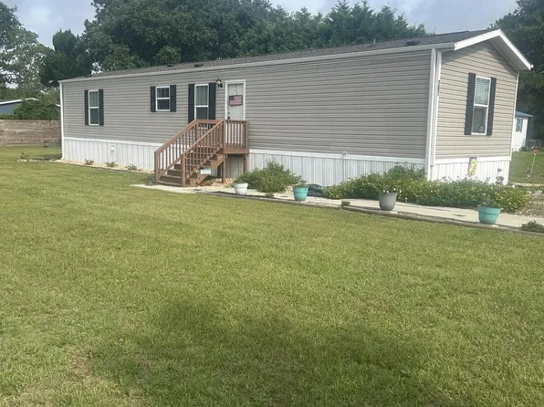 107 Paradise Lane, Newport, NC 28570