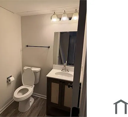 105 Canterbury Ln — Photo 3