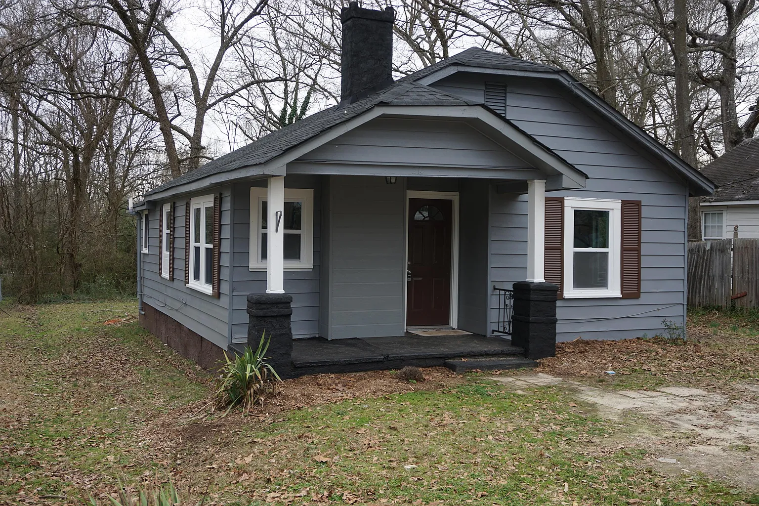 215 Proctor St photo 1