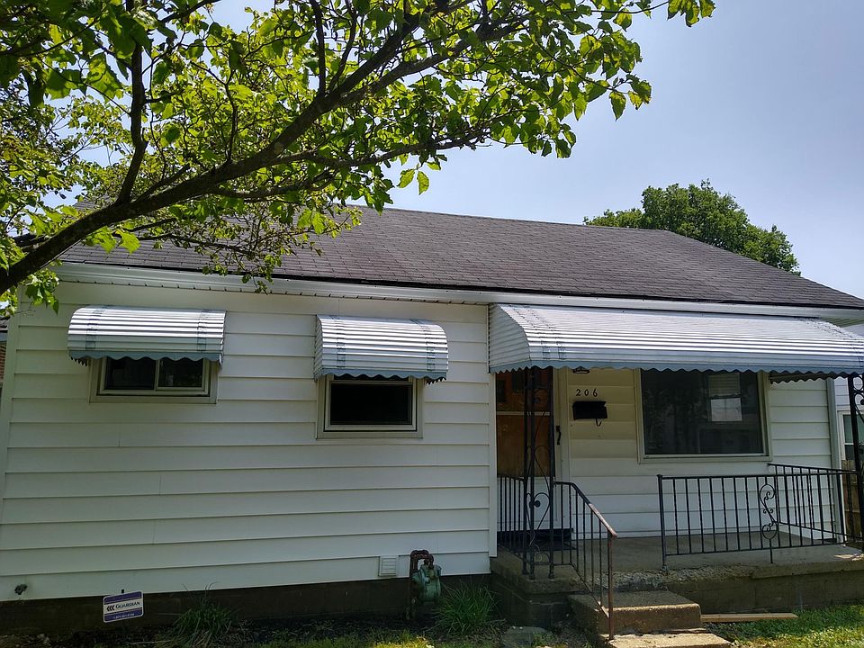 2nd image of 206 S Maple St