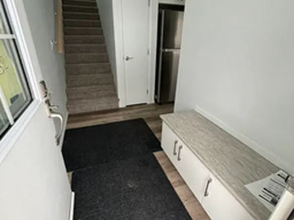 11208 51st St NW, Edmonton, AB T5W 3E8