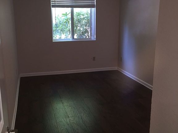 4th image of 14022 Juanita Dr NE #A2