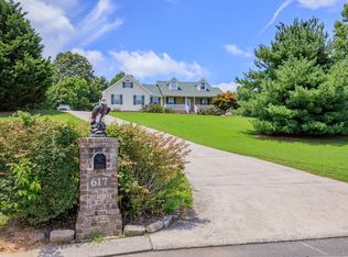 617 Van Dell Dr, Rock Spring, GA 30739