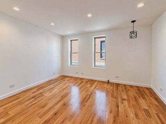 2nd image of 285 Rockaway Pkwy APT 2R