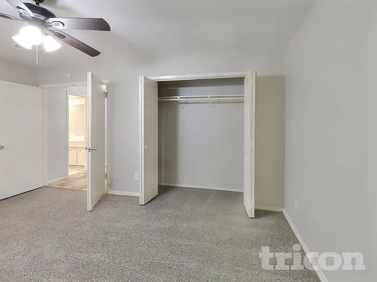 4422 Monteith Dr — Photo 7