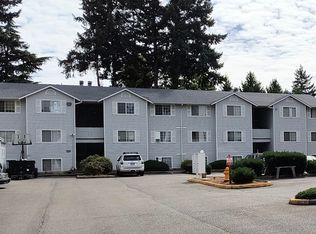 13232 Ambaum Blvd SW APT 202, Seattle, WA 98146