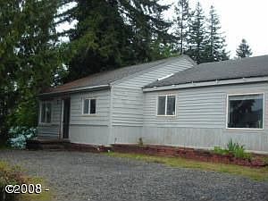 1st image of 631 SE Elder St